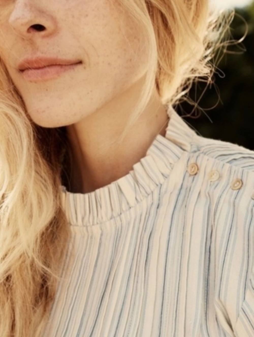 Doen Darien Top In Chambray Stripe - Blues & Natural - Pintucks Rickrack Ruffles - Picture 10 of 12